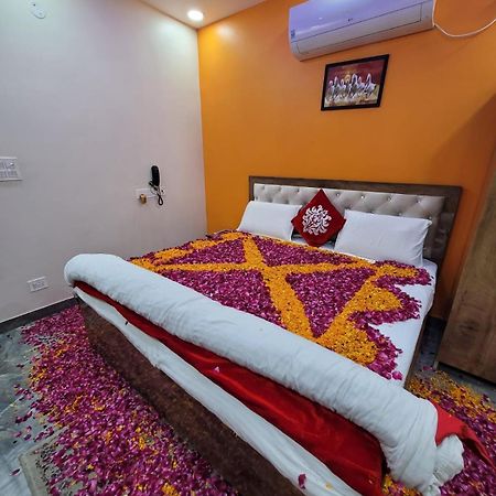 Hotel The Swiss Residency Greater Noida Exterior foto